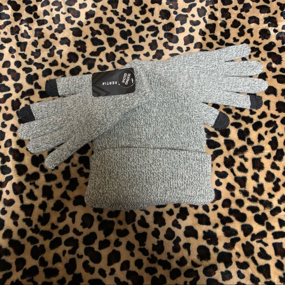Xertia Other - Xertia Winter Hat and Texting Gloves Set One Size